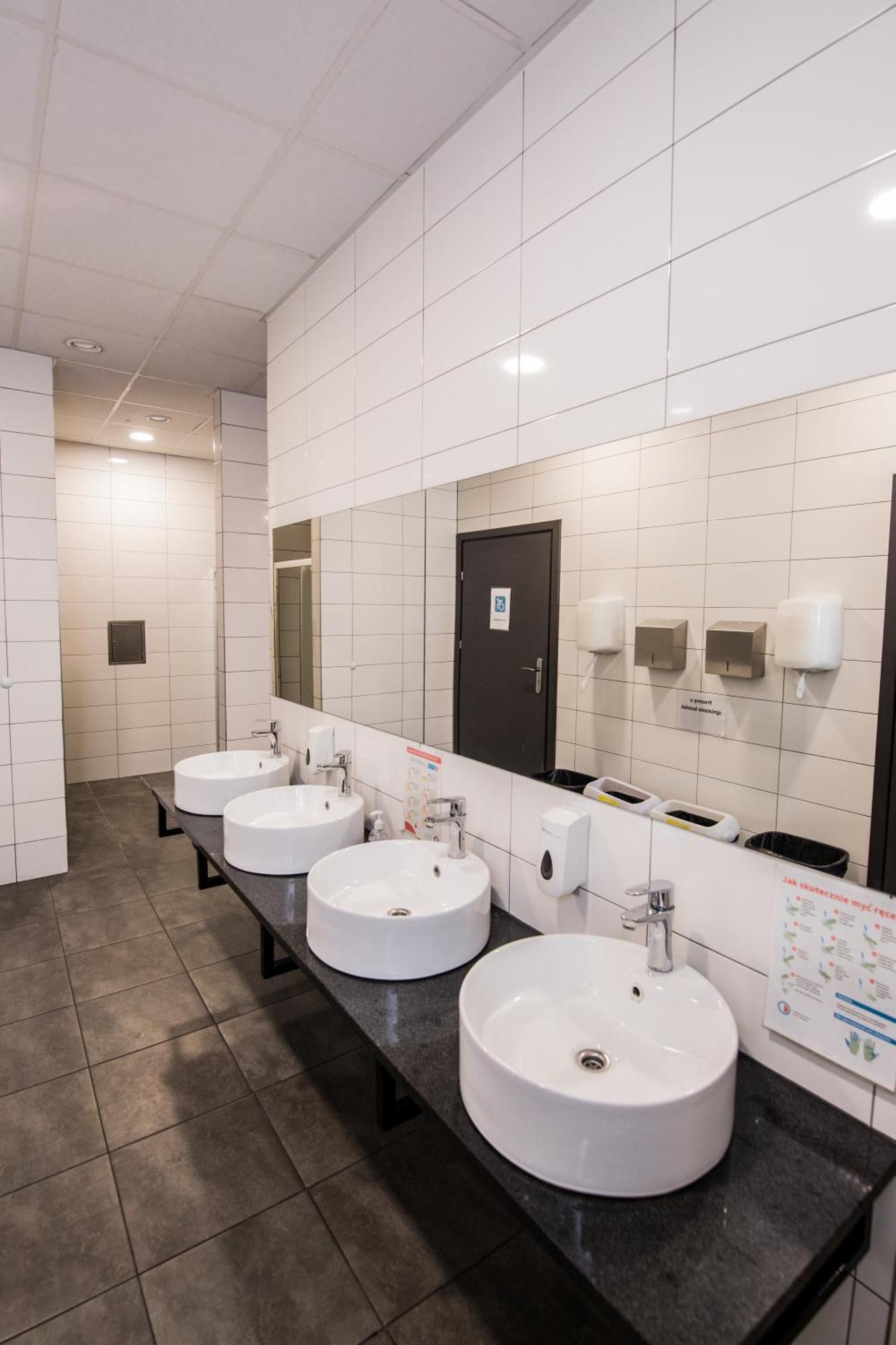 Hotel Sportowy Wolsztyn Esterno foto
