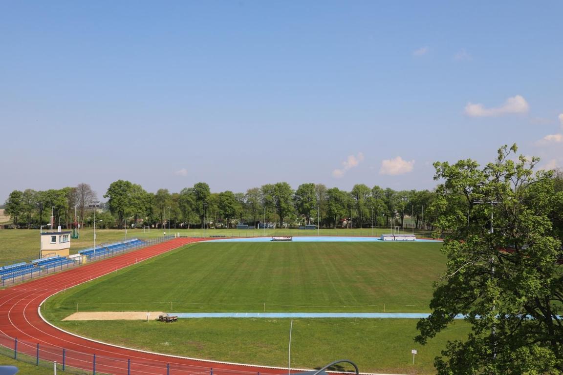 Hotel Sportowy Wolsztyn Esterno foto